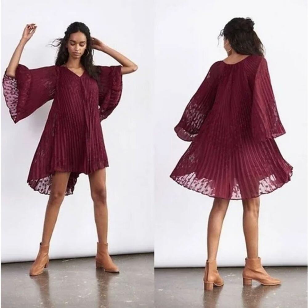 Anthropologie Toulon Pleated Mini Dress Plum Bell Sleeve Wedding Guest Size XS